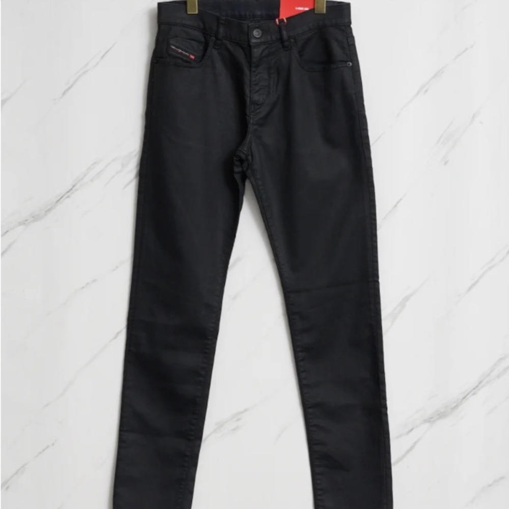 Sleek Black Skinny Jeans for Men